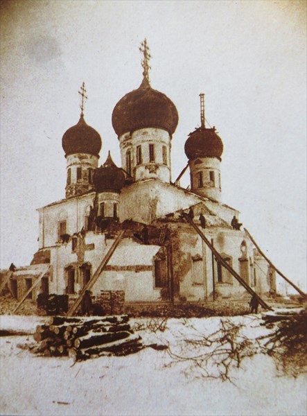 013-Троицкий собор Калязинского монастыря в 1939-1940 гг.